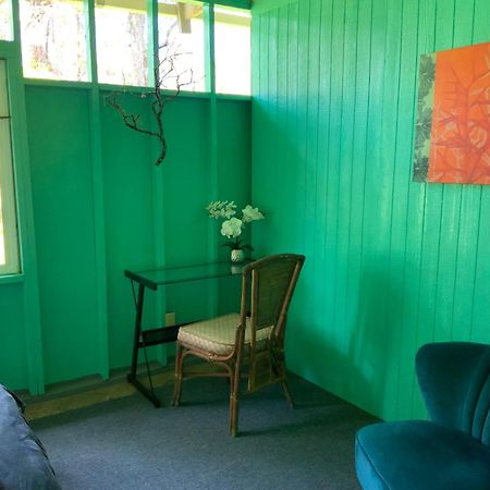 Simply Convenient Tropical Country Studio Mountain View Bagian luar foto