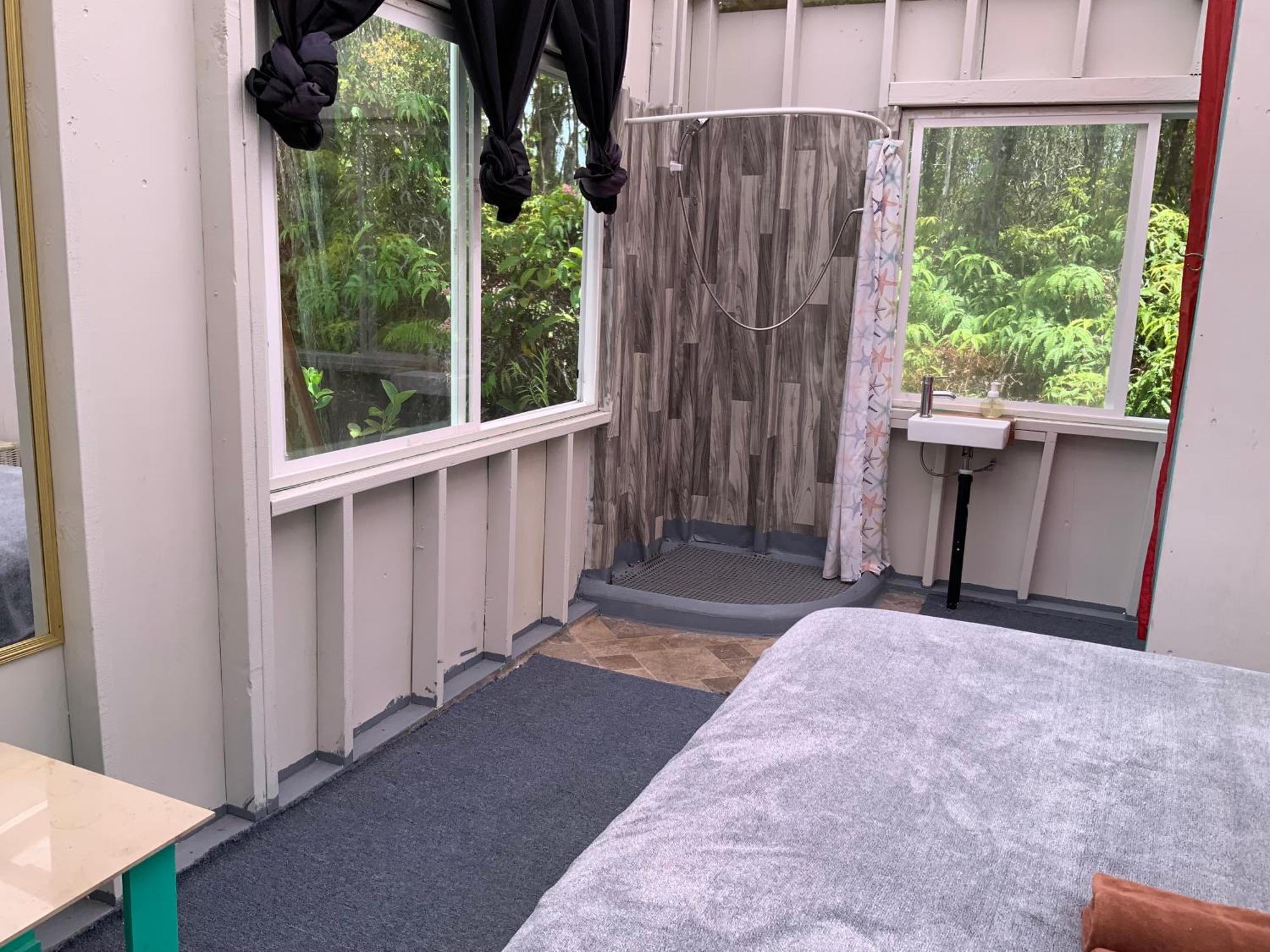 Simply Convenient Tropical Country Studio Mountain View Bagian luar foto